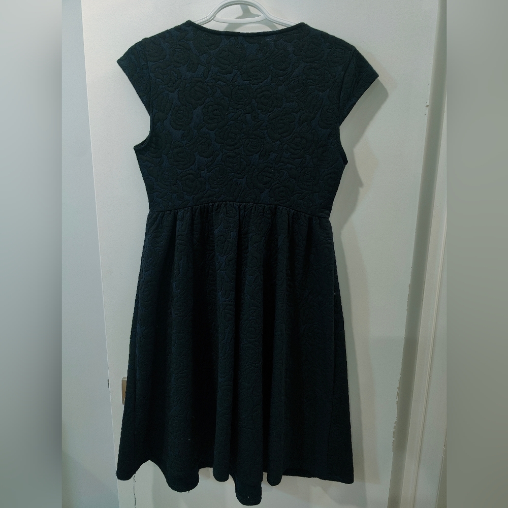 BNWT Thyme maternity dress size xs - Picture 2 of 4